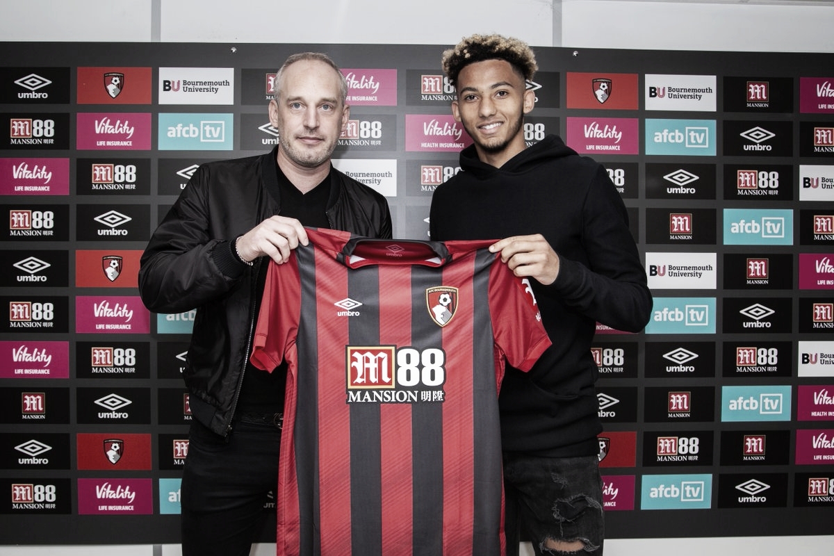 Bournemouth anuncia contratação de Lloyd Kelly, ex-Bristol City Bournemouth anuncia contratação de Lloyd Kelly, ex-Bristol City