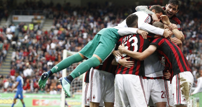 I festeggiamenti rossoneri dopo il quinto gol di oggi. | AC Milan, Twitter.