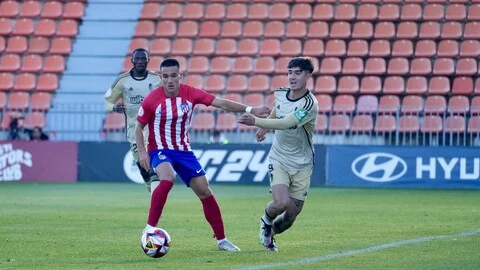 El Recreativo Granada se queda sin puntuar ante el Atleti B