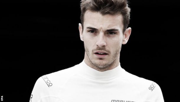 Jules Bianchi sofreu um grave acidente no GP do Japão (Foto: EPA).
