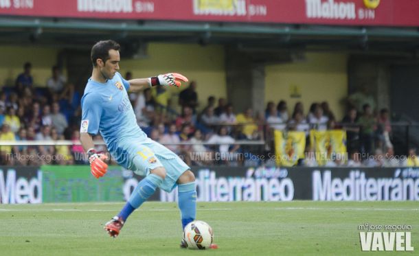 Claudio Bravo hace historia con la selección chilena