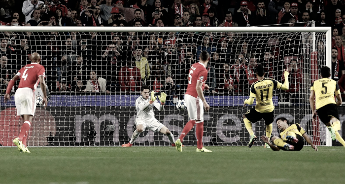 Ederson valeu milhões em noite estrelada // Foto: Facebook do SL Benfica