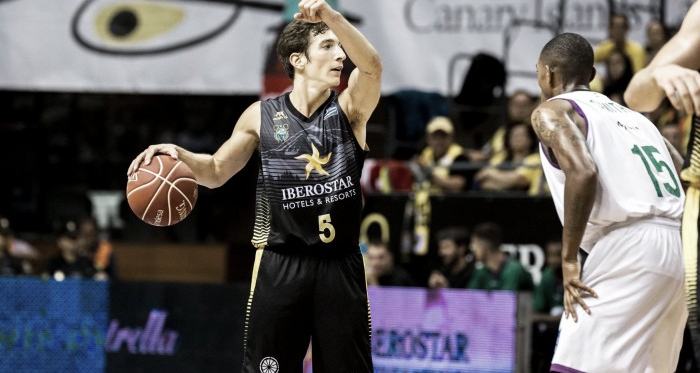 El Canarias se aferra a la serie tras un partido muy completo