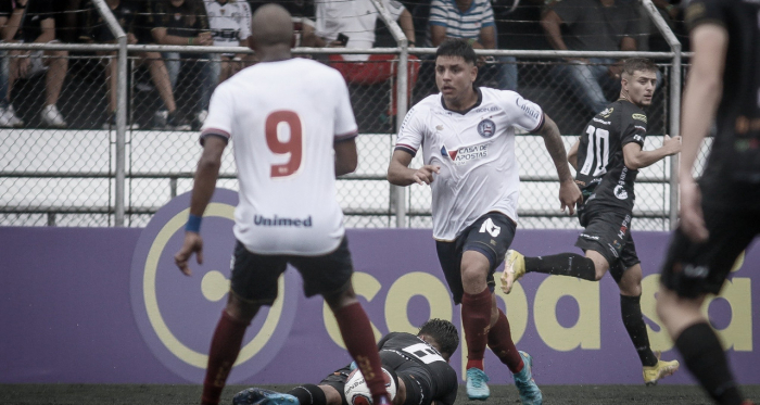 Bahia e Operário empatam sem gols na estreia da Copinha