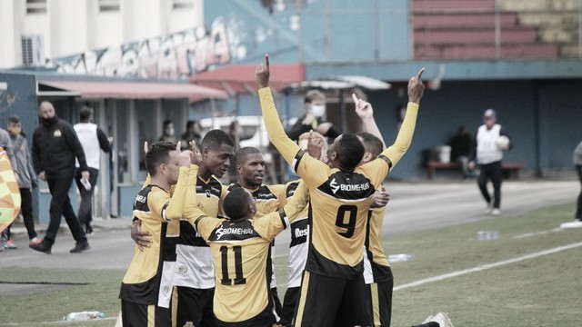 Criciúma vence Marcílio Dias fora de casa e se garante na semifinal do Catarinense
