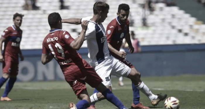 Talleres y un partido para el olvido