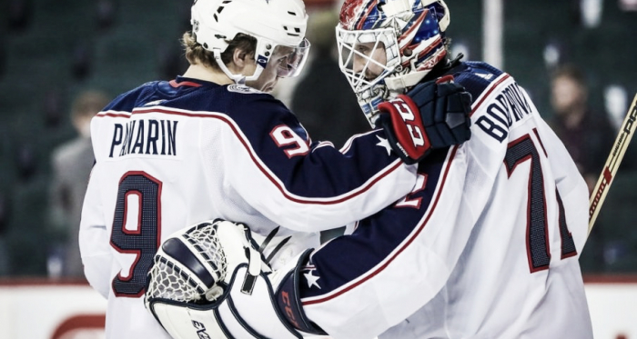 Panarin y Bobrovsky, dos grandes piezas de los Blue Jackets que podrían marcharse | Foto: nhltraderumors.me