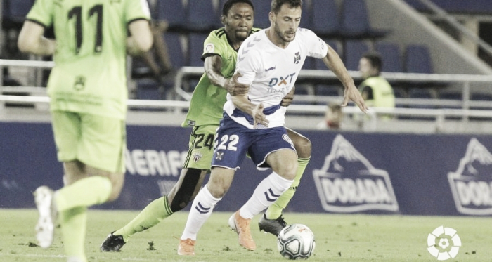 Lucien Owona capitaneó en Tenerife a una UD Almería mayúscula. Fuente: LFP