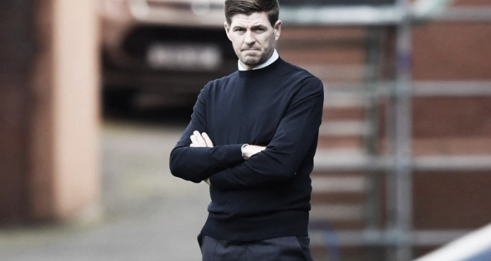 Ídolo do Liverpool, Steven Gerrard afirma que treinar o Everton "nunca será uma possibilidade"