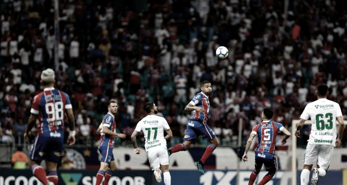 Sob vaias da torcida, Bahia empata com Chapecoense na Fonte Nova