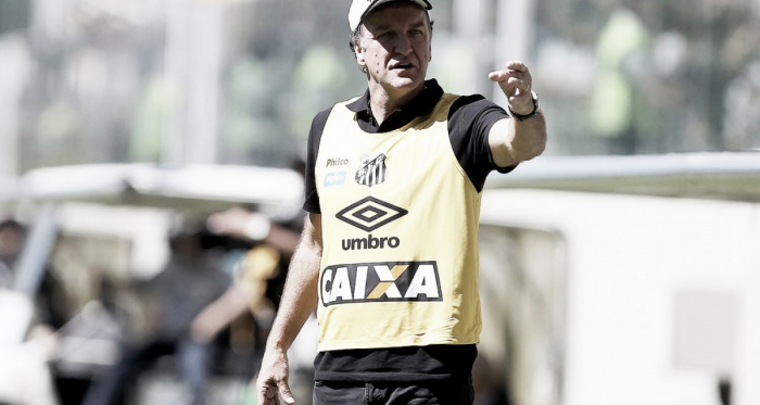 Cuca assume responsabilidade após derrota do Santos: "Pode pôr na minha conta"