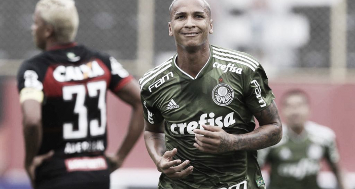 Para manter invencibilidade, campeão Palmeiras recebe rebaixado Vitória