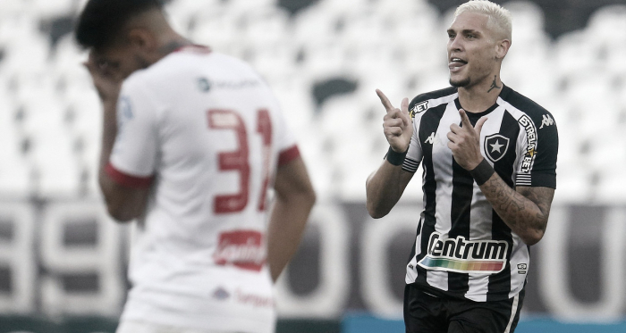 Botafogo vence o Náutico e embala de vez na Série B