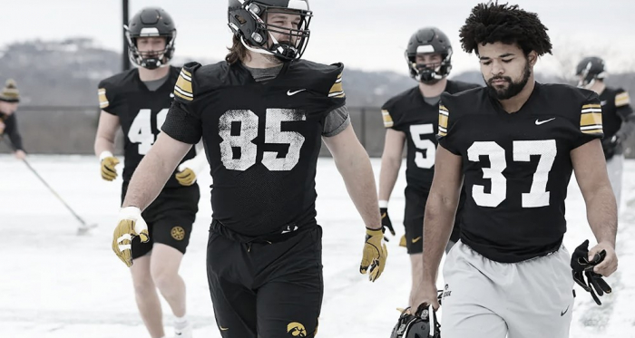 Highlights: Iowa Hawkeyes 21-0 Kentucky Wildcats in NCAAF