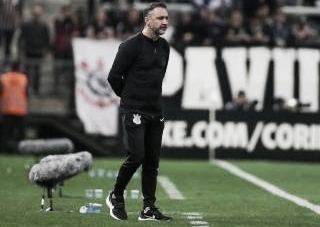 Após classificação, Vitor Pereira cita conversa com presidente Duílio: "Se quiser, renovamos hoje" 