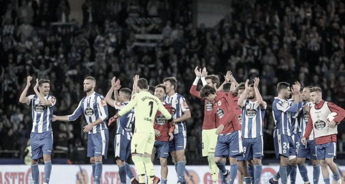 La plantilla celebra la victoria frente al Mallorca en el partido de ida // RCDeportivo