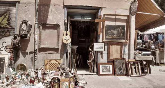 El rastro de Madrid: souvenirs, ropa vintage y crucifijos&nbsp;&nbsp;