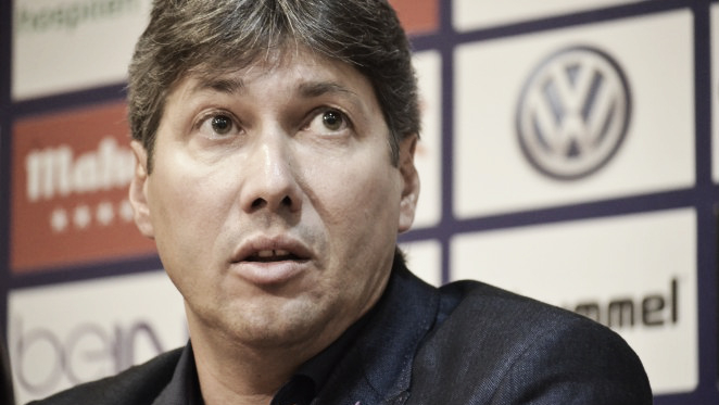 Alfonso Serrano durante la presntación de Etxeberría. Fuente CD Tenerife