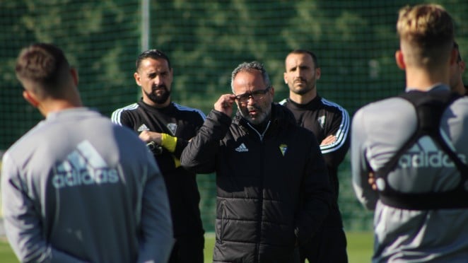 Jose Mari vuelve a entrenar con el grupo en el momento que más se le necesita