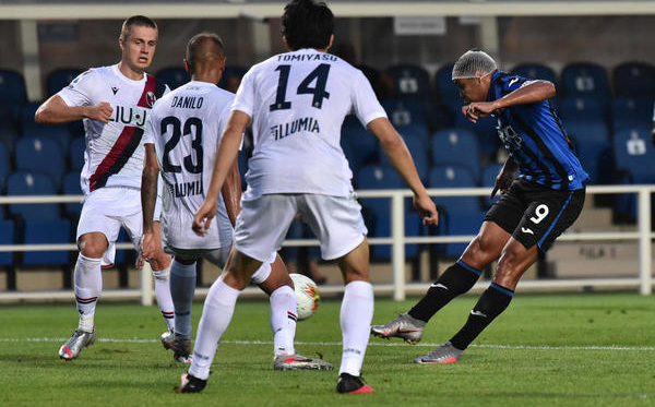 Muriel stende il Bologna: l'Atalanta è seconda