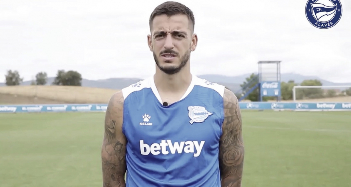 Joselu: "Las sensaciones son buenas, la pretemporada consiste en ir cogiendo ritmo"