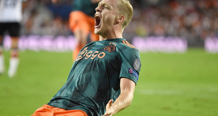 Champions League- L'Ajax demolisce il Valencia, netta vittoria olandese al Mestalla (0-3)