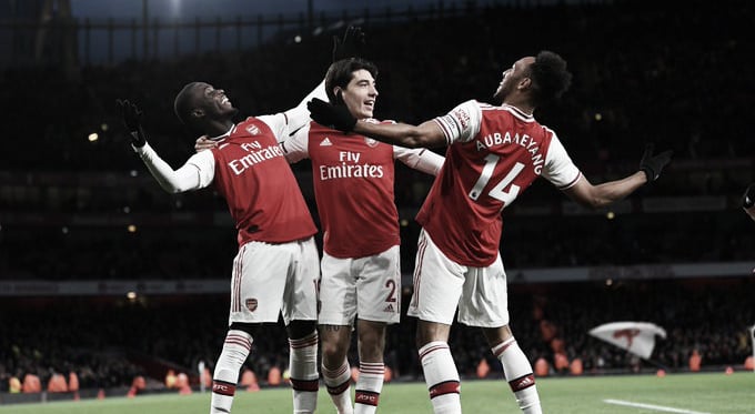 El Arsenal aprieta para meterse en Champions