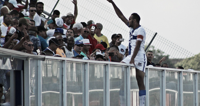 Torcida compareceu em bom número ao Inamar e comemorou a classificação do time da casa (Foto: Divulgação/Água Santa)