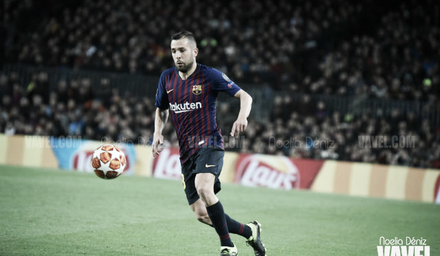 Jordi Alba, en acción ante el Olympique de Lyon. FOTO: Noelia Déniz
