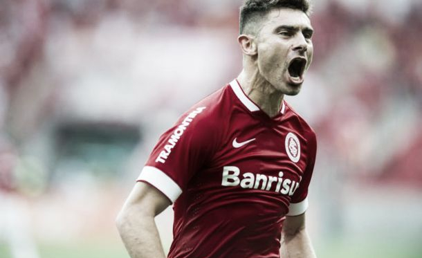 Alex marca e Inter reencontra a vitória diante do Botafogo no Beira-Rio