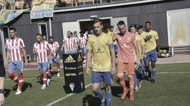 Un derbi apasionante en horas bajas