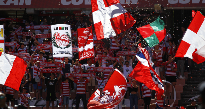 Aficionados del Granada CF en Los Cármenes. Foto: Antonio L. Juárez