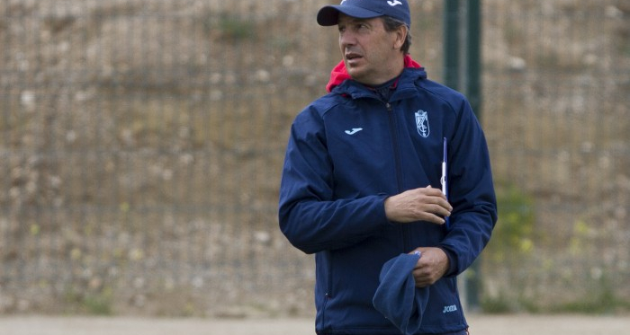 José González: &quot;Quiero un equipo que juegue junto para atacar y para defender&quot;