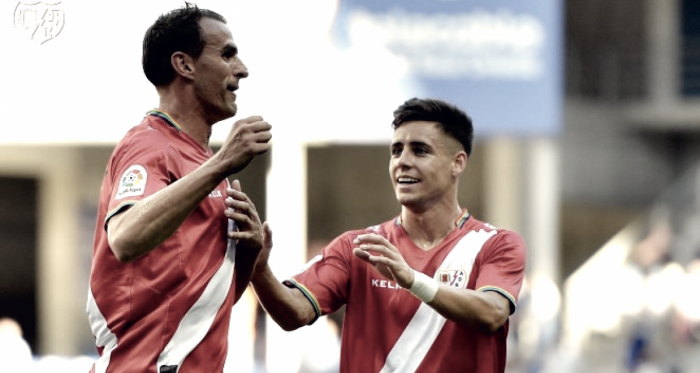Amaya y Álex celebrando un gol. Fotografía: Rayo Vallecano S.A.D
