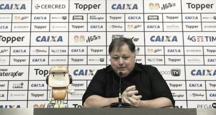 Anderson Barros comenta sobre atraso de salários no Botafogo, mas evita justificar derrotas