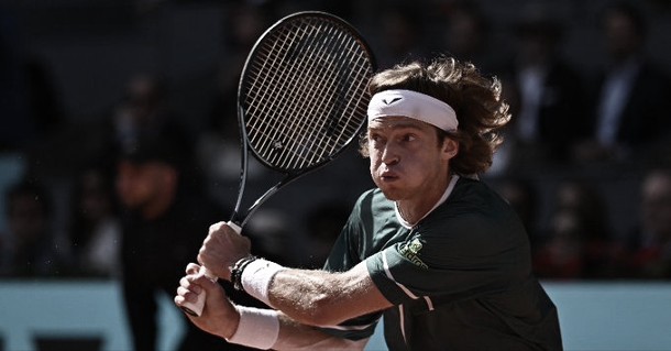 Rublev y Auger-Aliassime, a por el título en Madrid