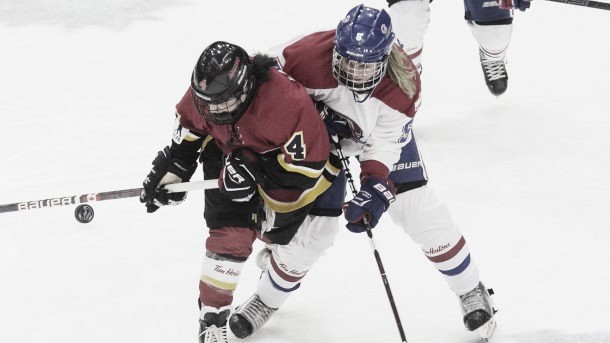 El hockey femenino quiere ser profesional (AP Images)