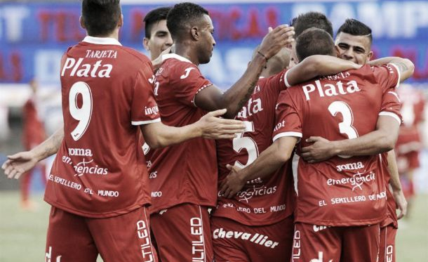 Argentinos Juniors - San Martín de Tucumán: comienzo de un largo camino