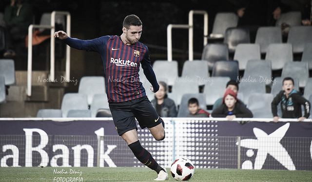Abel Ruiz a punto de golpear el balón | Foto: Noelia Déniz (VAVEL.com)