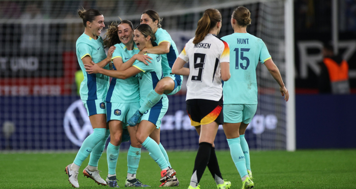 Australia derrota a Alemania en fútbol femenino por primera vez en 19 años 