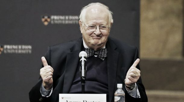 Angus Deaton, premio Nobel de Economía 2015