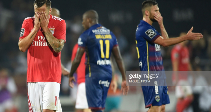 Benfica escorrega em Chaves