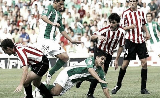 En la imagen, un lance de aquel encuentro de la temporada 06/07. (Foto: Betisweb.com).