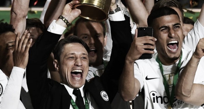 Niko Kovac levantando la Copa de Alemania / FOTO: @eintracht_esp