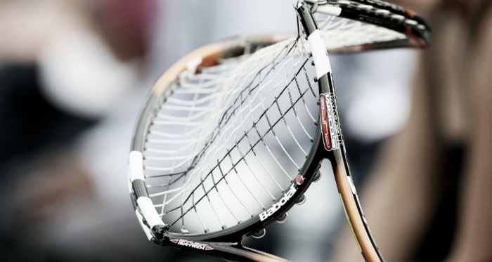 Se rompe la raqueta. Imagen: Getty Images