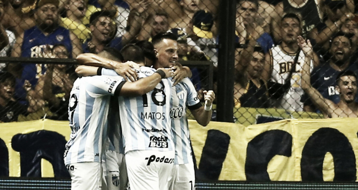 El Decano sorprendió a Boca en su estadio y lo venció de gran manera por 2 a 1. Foto: Redes.