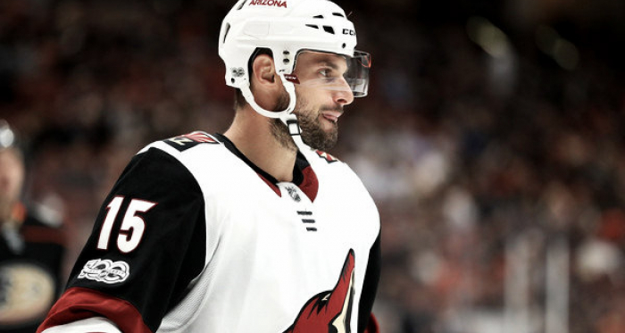 Arizona Coyotes sign Brad Richardson to two-year $2.5M contract causing a logjam at center ice. (Photo: zimbio.com)