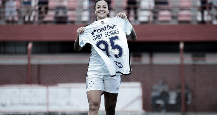 Com golaço de Byanca Brasil, o Cruzeiro vence o Internacional e assume a liderança do Brasileirão Feminino