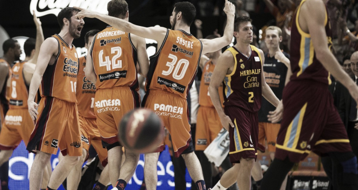 Van Rossom da el primer partido de la serie a Valencia Basket