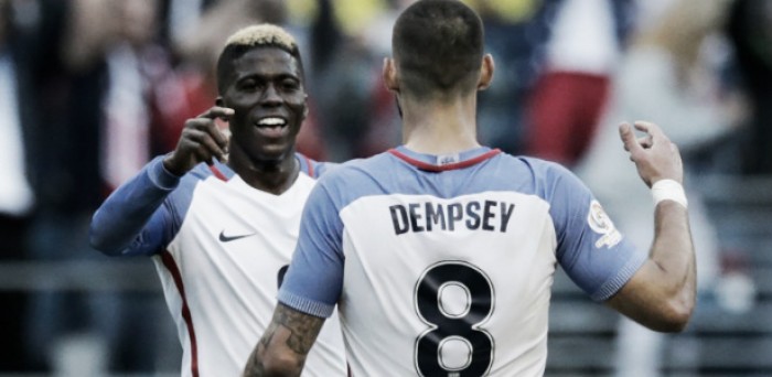 Dempsey e Zardes foram os autores dos golos que garantiram a passagem dos EUA à próxima fase // Foto: Jason Redmond/AFP Photo